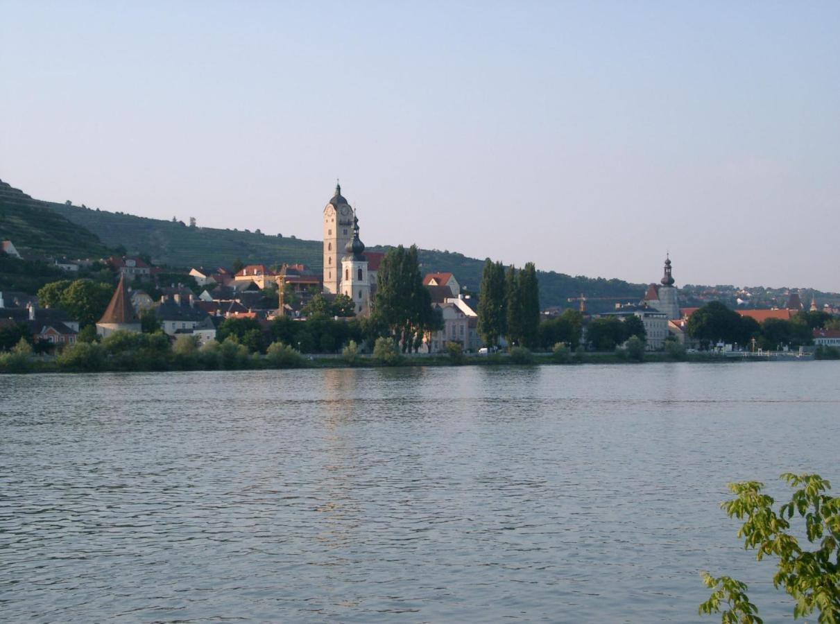 Gaestehaus Familie Trachsler Hotel Rohrendorf bei Krems ภายนอก รูปภาพ